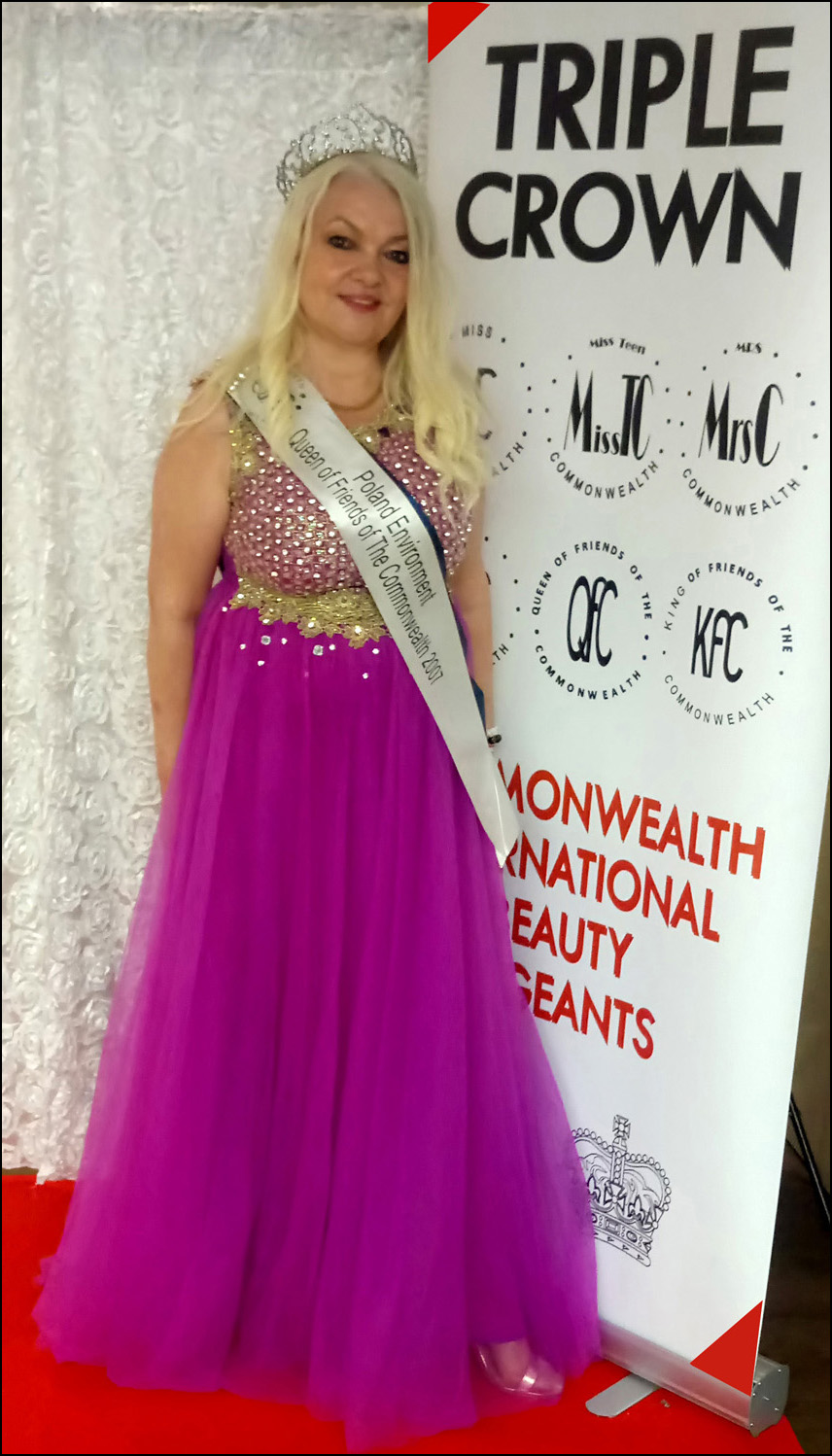 Dorota Lopatynska-de-Slepowron at Miss Commonwealth